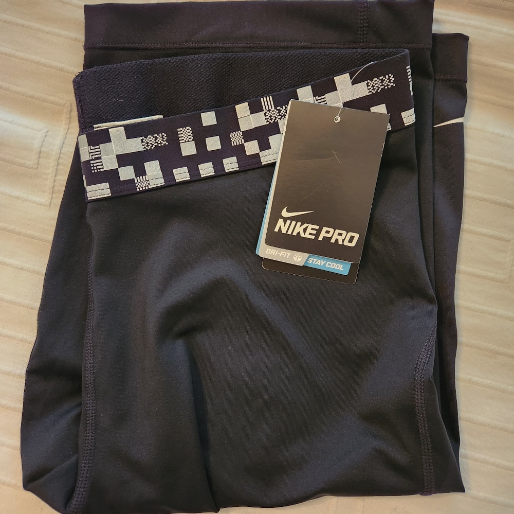 Womens New Nike Pro